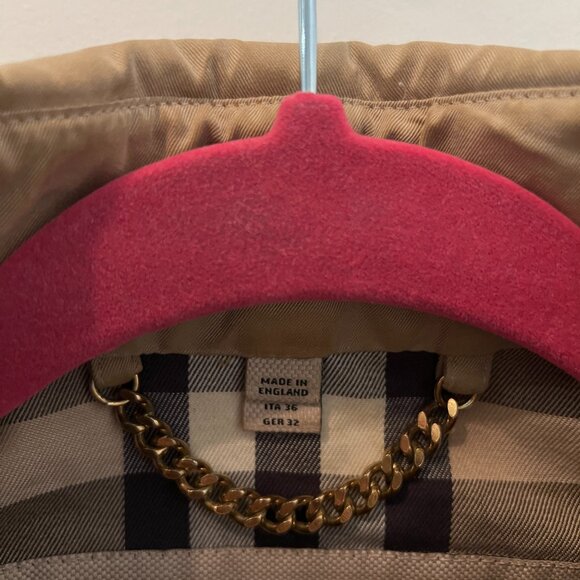 Burberry Sandringham Short Slim Trench - US 2 - AUTHENTICATED - Picture 9 of 15